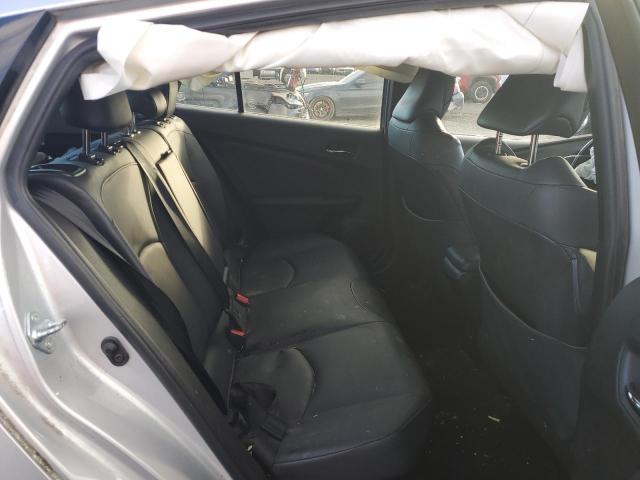 Фото 10 - TOYOTA PRIUS