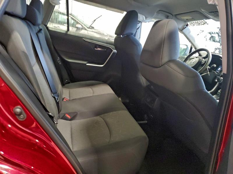 Фото 11 - TOYOTA RAV4