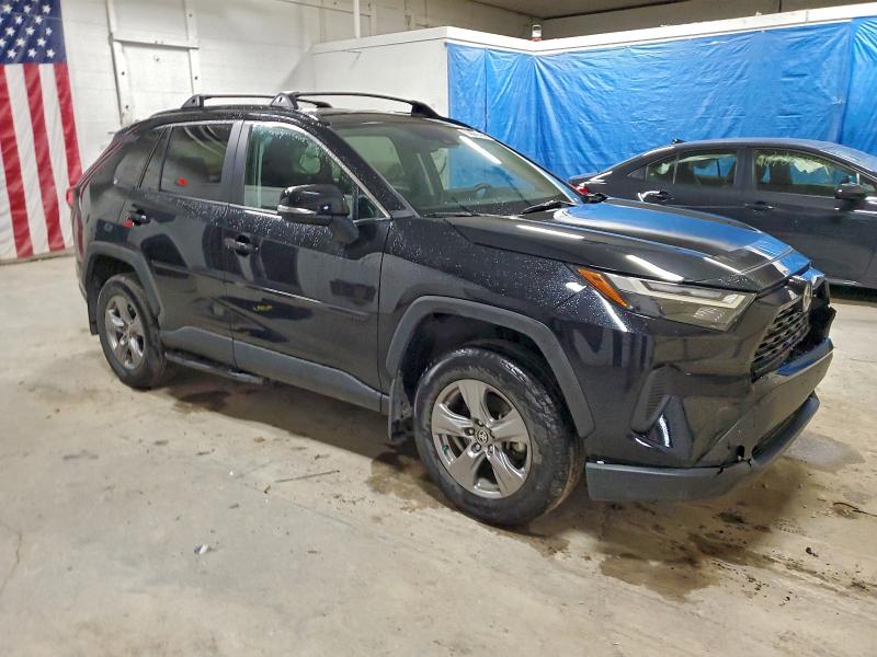 Фото 4 - TOYOTA RAV4