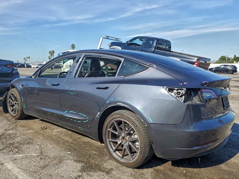 Фото 2 - TESLA MODEL 3