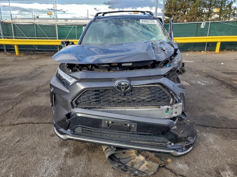 Фото 5 - TOYOTA RAV4