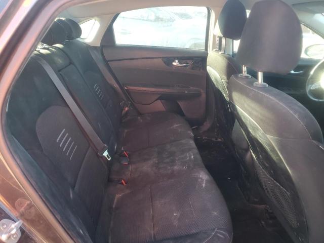 Фото 10 - KIA FORTE