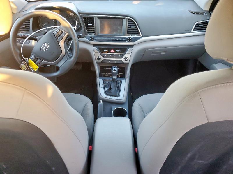 Фото 8 - HYUNDAI ELANTRA