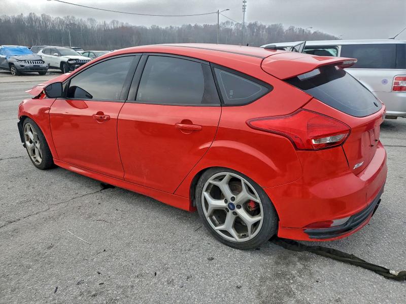 Фото 2 - FORD FOCUS