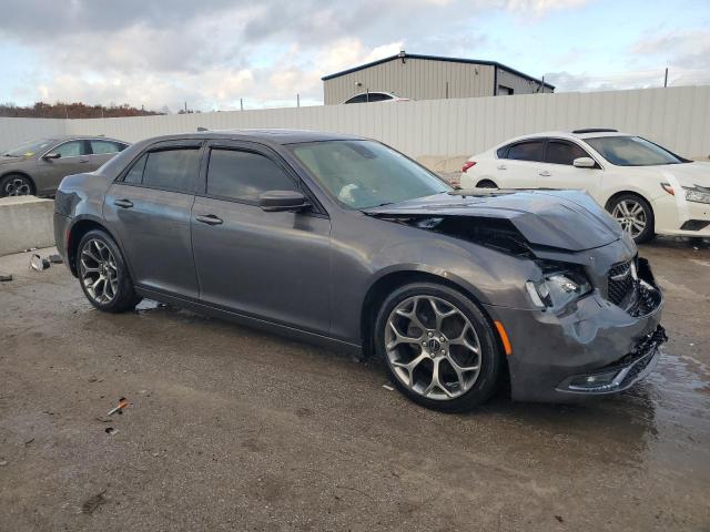 Фото 4 - CHRYSLER 300