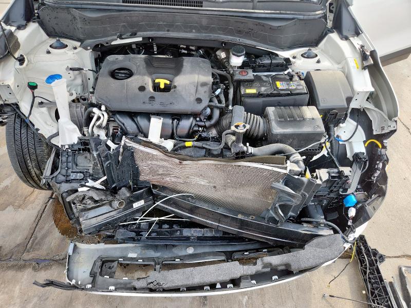 Фото 11 - KIA SELTOS