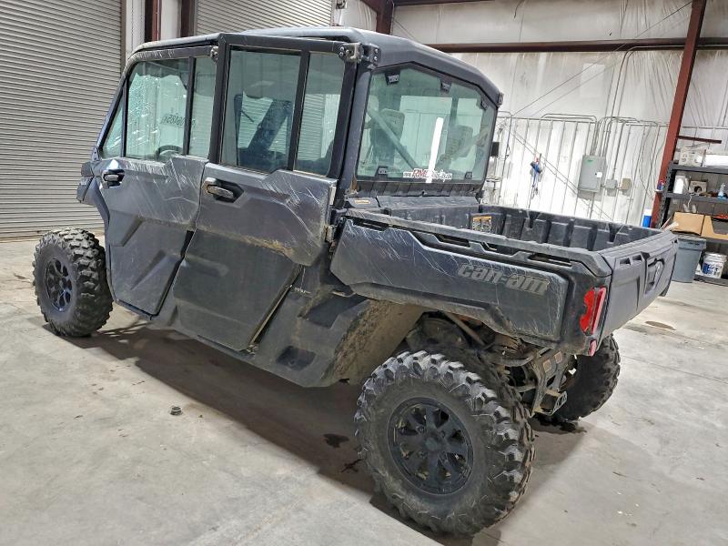 CAN-AM DEFENDER 2024