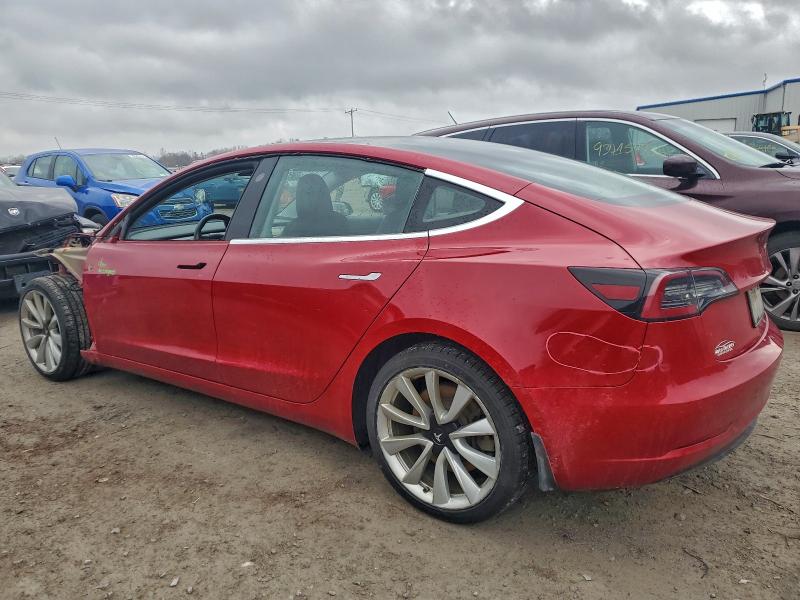 Фото 2 - TESLA MODEL 3
