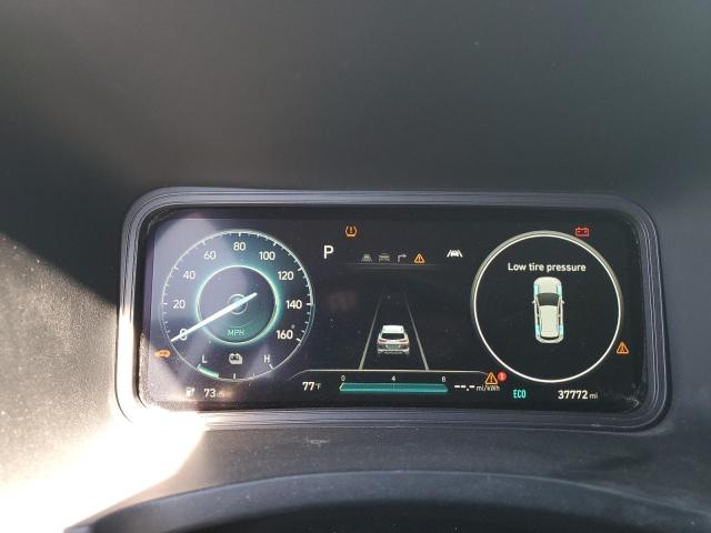 Фото 9 - HYUNDAI KONA