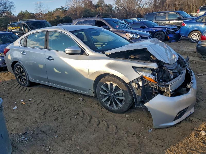 Фото 4 - NISSAN ALTIMA