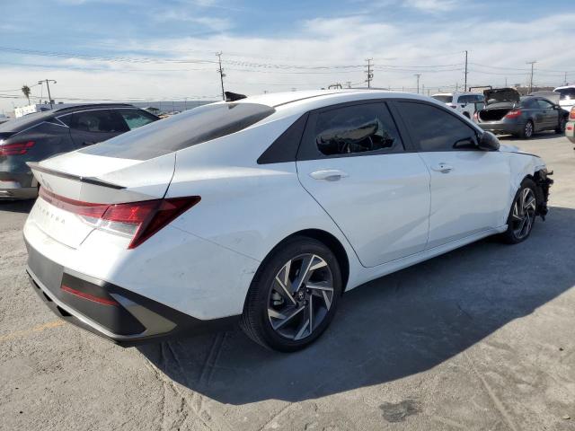 Фото 3 - HYUNDAI ELANTRA