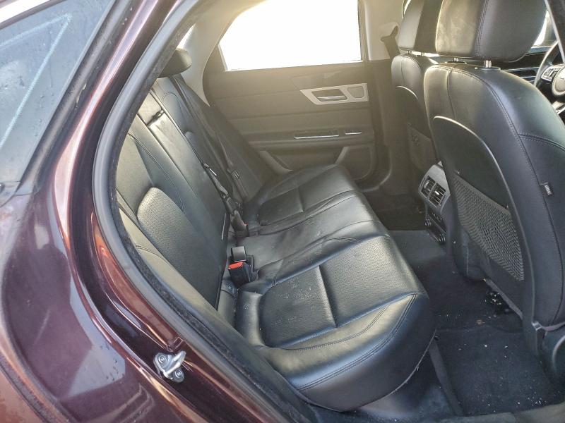 Фото 10 - JAGUAR XF