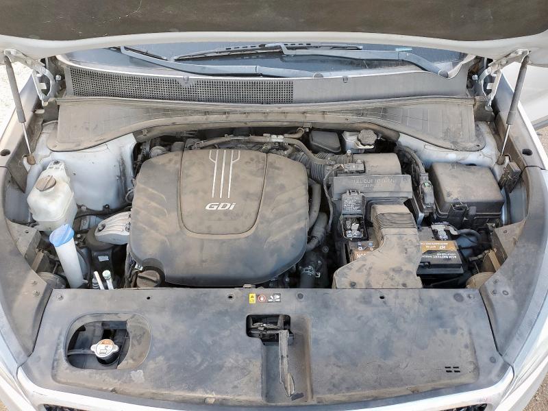 Фото 12 - KIA SORENTO