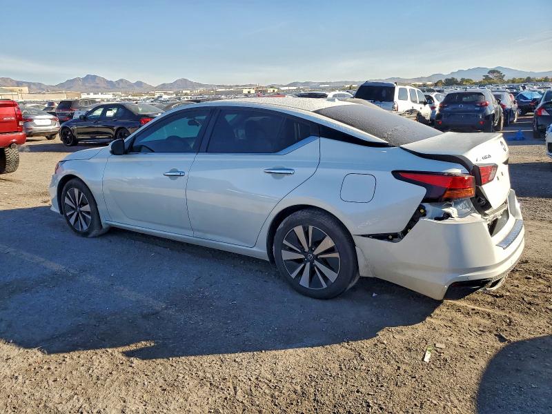 Фото 2 - NISSAN ALTIMA