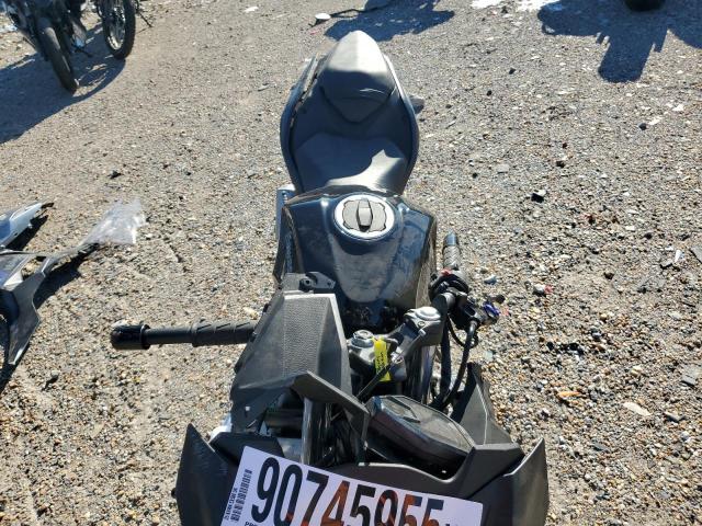 KAWASAKI NINJA 500 2025