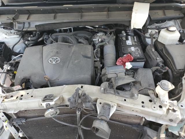 Фото 12 - TOYOTA HIGHLANDER