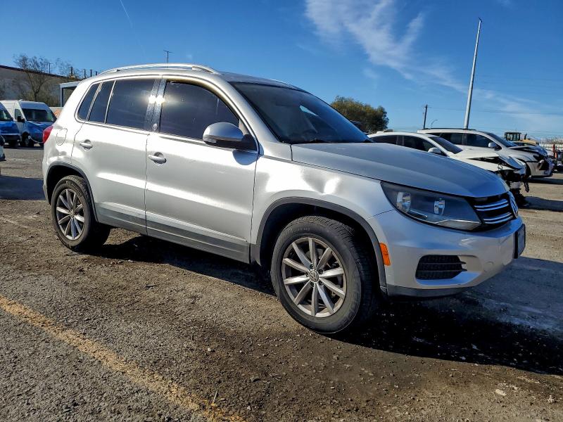 Фото 4 - VOLKSWAGEN TIGUAN