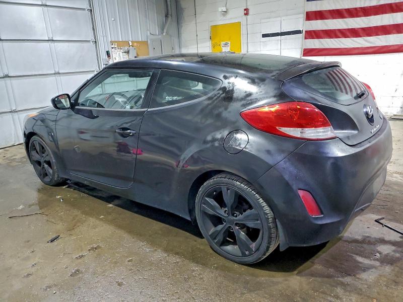 Фото 2 - HYUNDAI VELOSTER