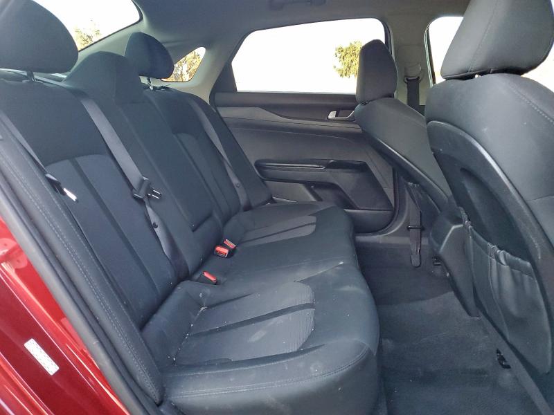 Фото 10 - KIA K5