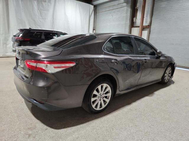 Фото 3 - TOYOTA CAMRY