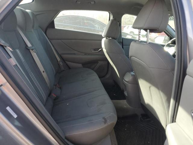 Фото 10 - HYUNDAI ELANTRA