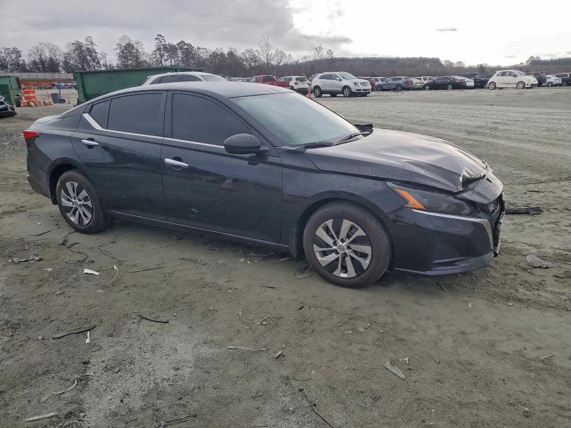 Фото 4 - NISSAN ALTIMA