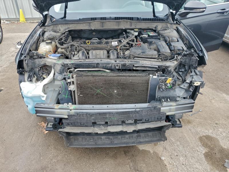 Фото 11 - FORD FUSION