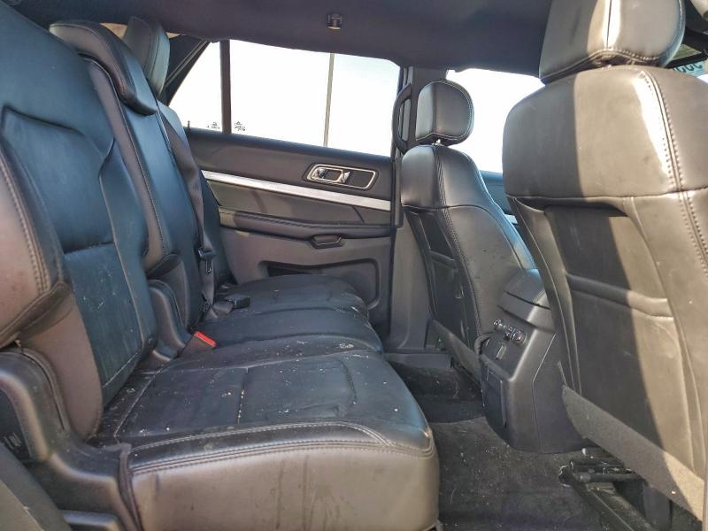 Фото 11 - FORD EXPLORER