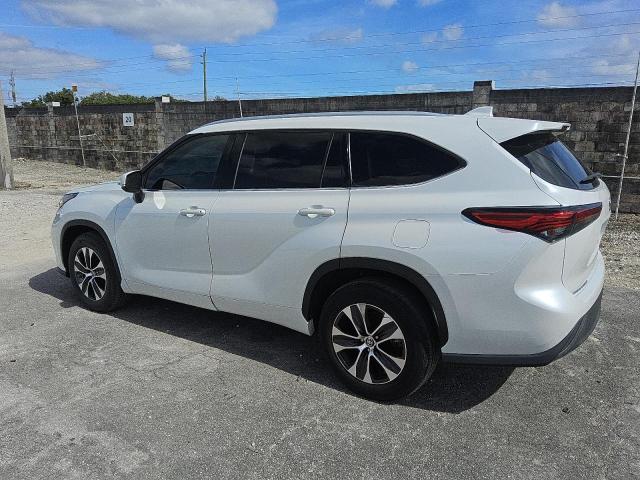 Фото 2 - TOYOTA HIGHLANDER