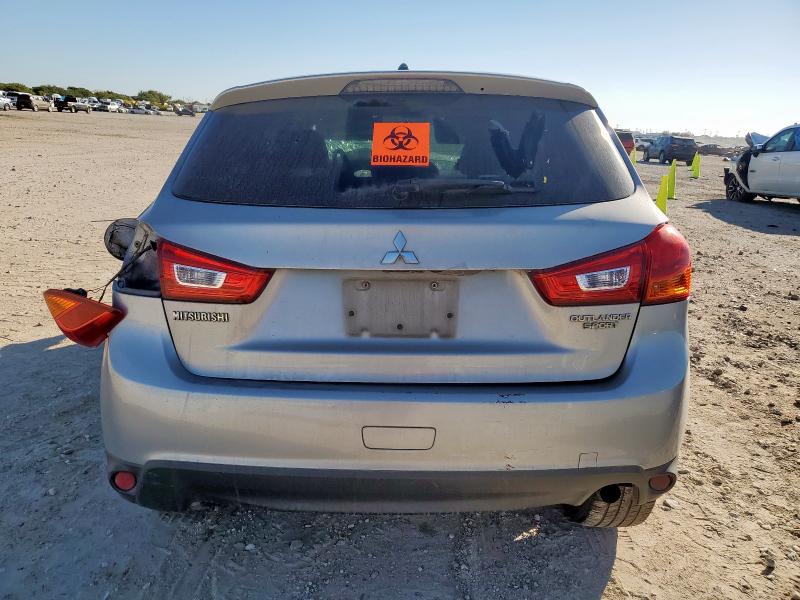 Фото 6 - MITSUBISHI OUTLANDER