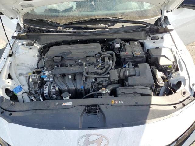 Фото 11 - HYUNDAI ELANTRA