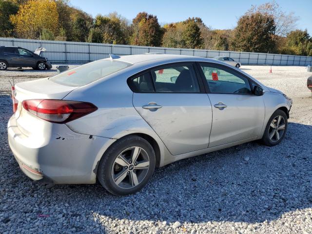 Фото 3 - KIA FORTE