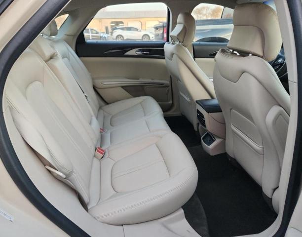 Фото 10 - LINCOLN MKZ