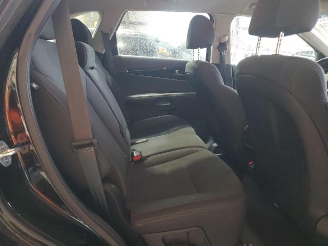 Фото 11 - KIA SORENTO