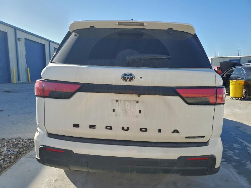 Фото 6 - TOYOTA SEQUOIA