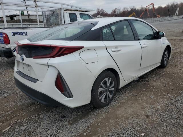 Фото 3 - TOYOTA PRIUS