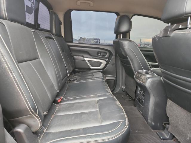 Фото 10 - NISSAN TITAN