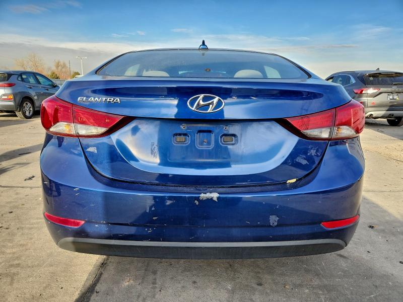 Фото 6 - HYUNDAI ELANTRA