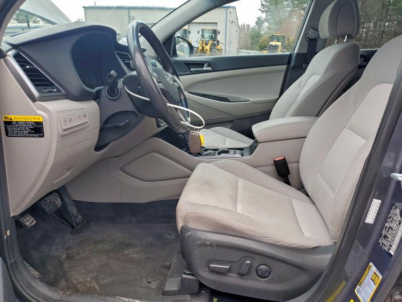 Фото 7 - HYUNDAI TUCSON