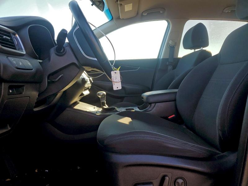 Фото 7 - KIA SORENTO