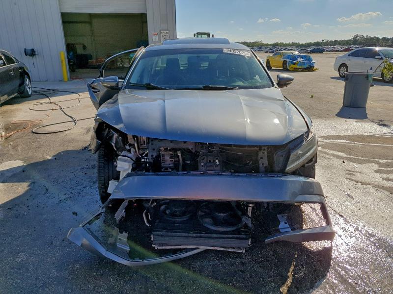 Фото 5 - VOLKSWAGEN PASSAT