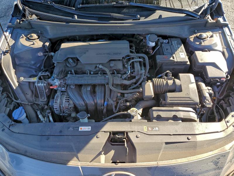 Фото 11 - HYUNDAI ELANTRA