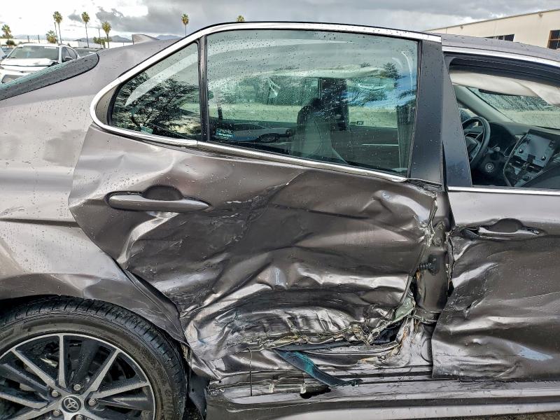 Фото 10 - TOYOTA CAMRY