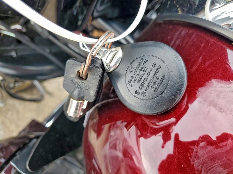 HARLEY-DAVIDSON FL 2015