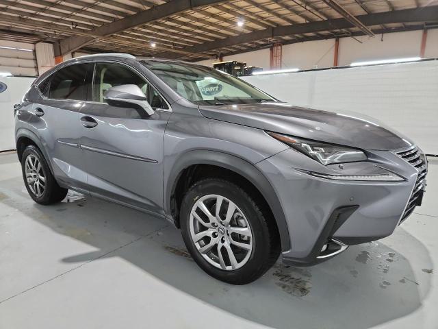Фото 4 - LEXUS NX