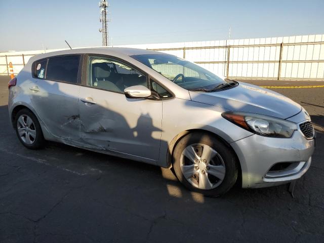 Фото 4 - KIA FORTE