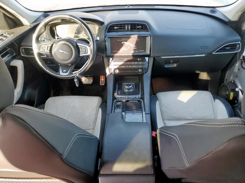 Фото 8 - JAGUAR F-PACE