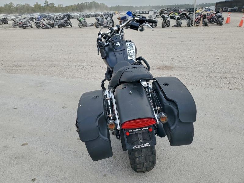 HARLEY-DAVIDSON FX 2012