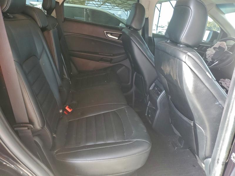 Фото 11 - FORD EDGE