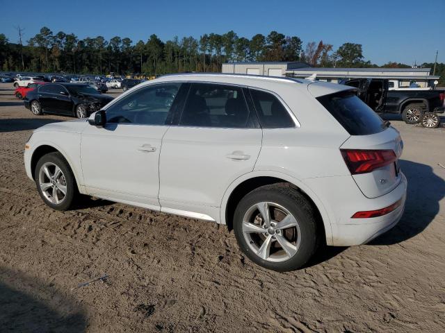 Фото 2 - AUDI Q5